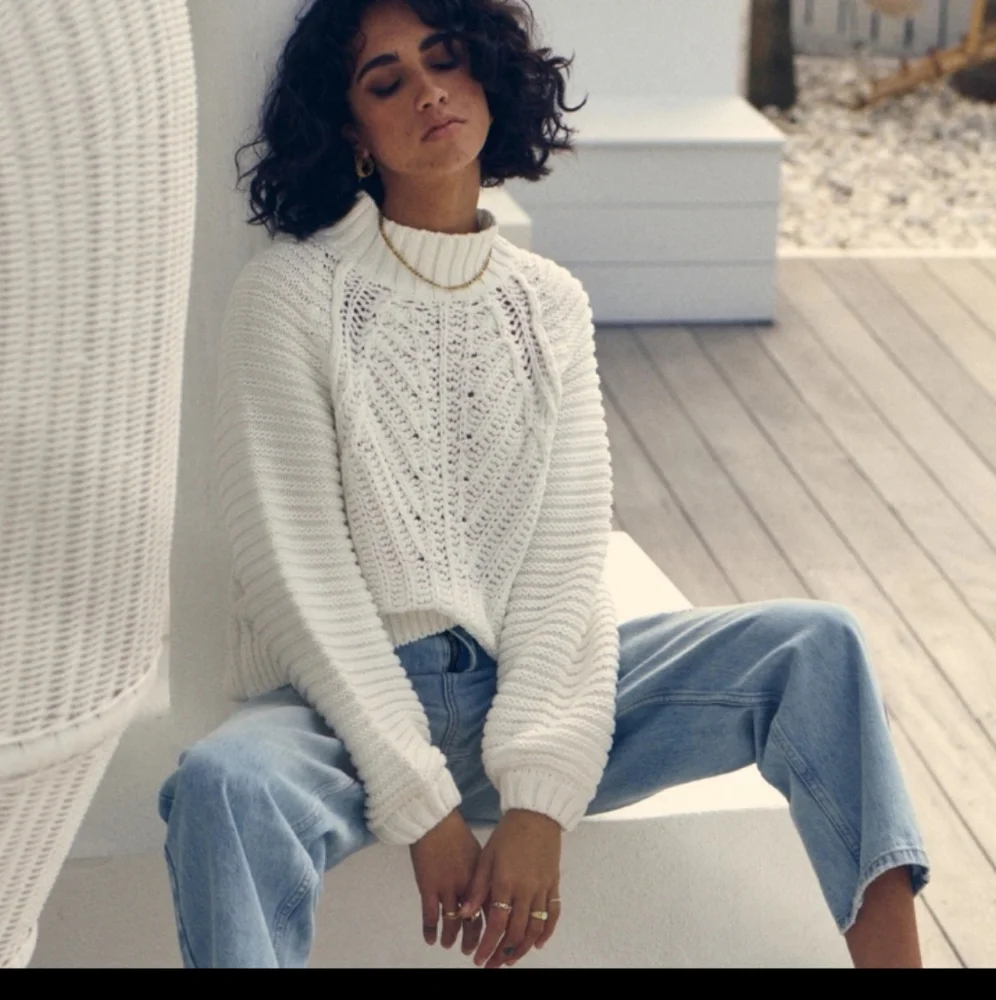 Free People Sweater Sweetheart Mock Neck Chunky Knit Ivory Sizes Sm Md & Lg NWT - Picture 1 of 12